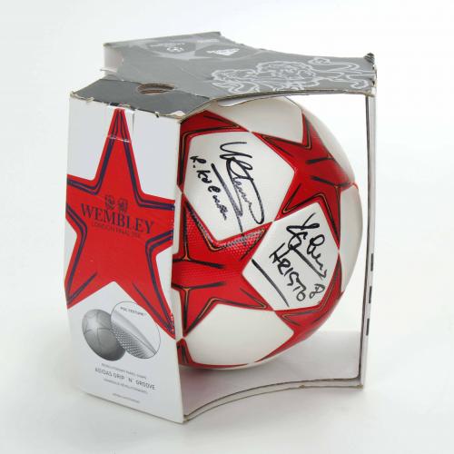 "MATCH BALL" OFICIAL FIRMADO POR DOS EXJUGADORES DEL BARÇA