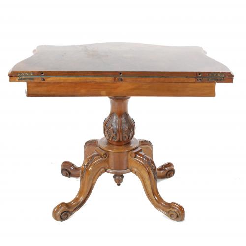 SMALL GAME TABLE, MID 20TH CENTURY.