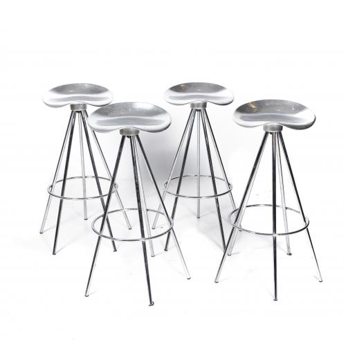 PEPE CORTÉS (1946). "JAMAICA" STOOL.