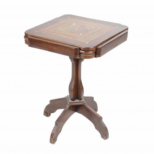 ATRIBUIDO A PERE COSP (BARCELONA, 1907-2007). MESA DE JUEGO CONVERTIBLE.