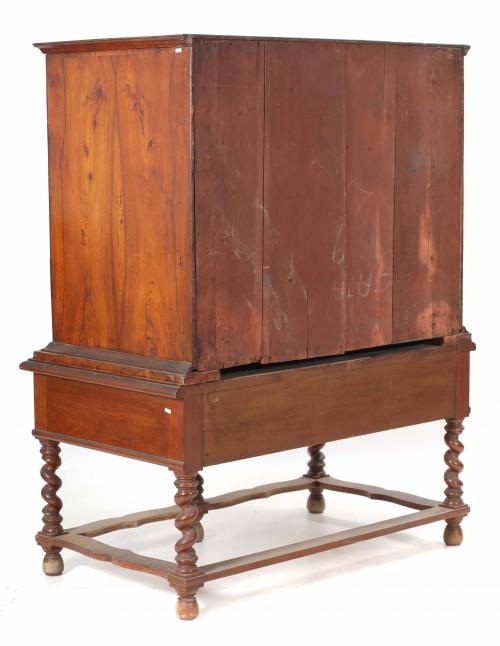 "HIGHBOY", CÓMODA ALTA INGLESA ESTILO WILLIAM AND MARY, FIN