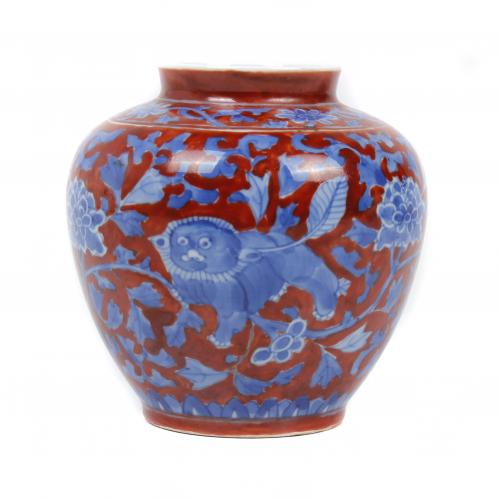 CHINESE JAR, 20TH CENTURY.