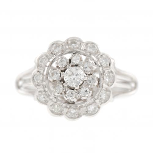 DIAMONDS ROSETTE RING.