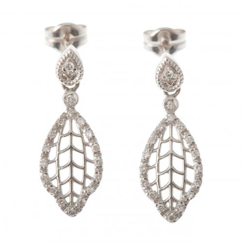LEAF-SHAPED EARRINGS.