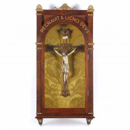 CRISTO DE TRES CLAVOS HISPANO-FILIPINO EN MARFIL, FIN. SIGLO XVII - PPS. SIGLO XVIII. 