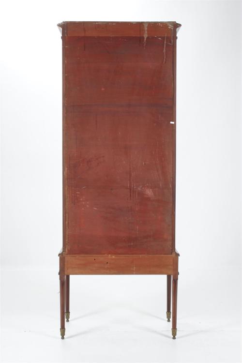 SMALL FRENCH DISPLAY CHEST OF DRAWERS, CIRCA 1920-1930.