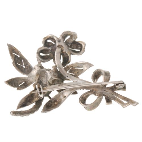 FLOWER BROOCH.