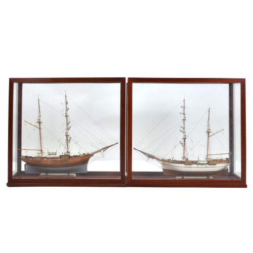 TWO SPANISH SHIP MODELS, 20TH CENTURY.