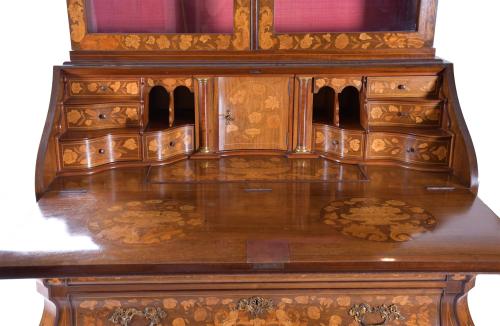 ANTONIO HERRÁIZ (1870-1947). DUTCH STYLE DISPLAY BUREAU BY 