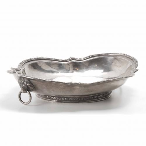 PERUVIAN SILVER TRAY, MID 20TH CENTURY. 