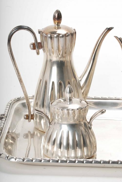 PERUVIAN SILVER TEA AND COFFEE SET, SECOND HALF OF THE 20TH