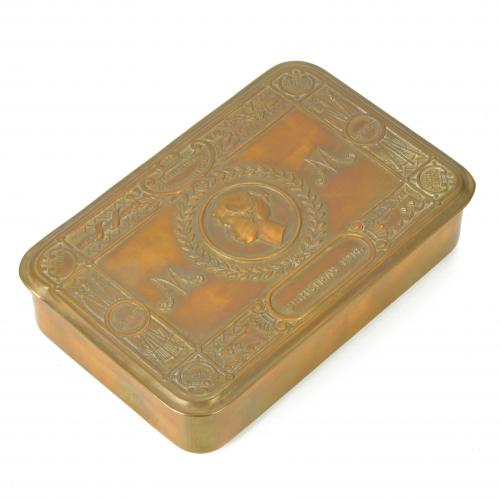 CHRISTMAS GIFT BOX FROM PRINCESS MARY TO THE SOLDIERS OF WORLD WAR I, 1914.