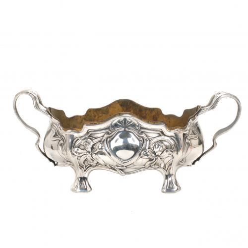 ART NOUVEAU PLANTER, EARLY 20TH CENTURY.