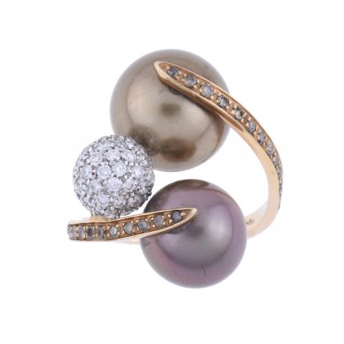 ORIGINAL DOUBLE PEARL RING WITH DIAMONDS PAVÉ.