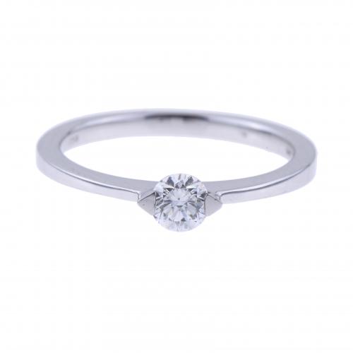 SOLITAIRE RING.