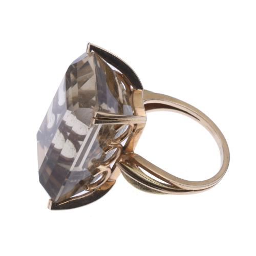 YELLOW GOLD RING WITH SMOKY QUARTZ.