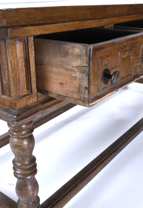 LARGE SPANISH REFECTORY TABLE, LATE 18TH CENTURY.