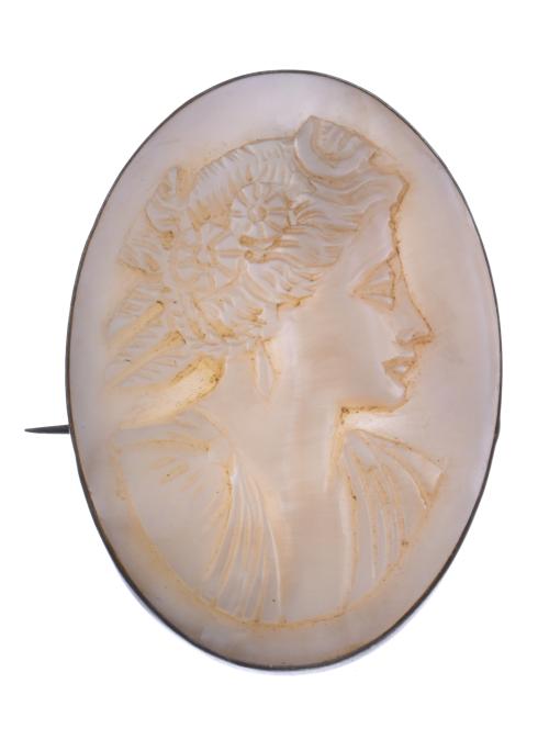 TWO CAMEO PENDANT BROOCHES.