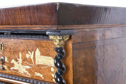 CONTINENTAL CABINET, LATE 19TH CENTURY, AFTER MODELS OF THE