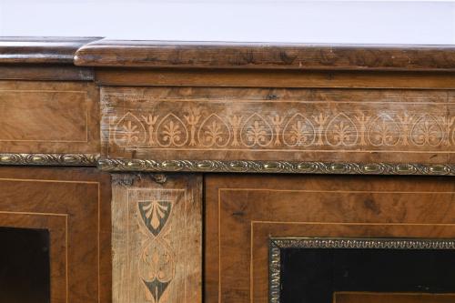 NAPOLEON III STYLE DISPLAY CABINET, MID 20TH CENTURY.