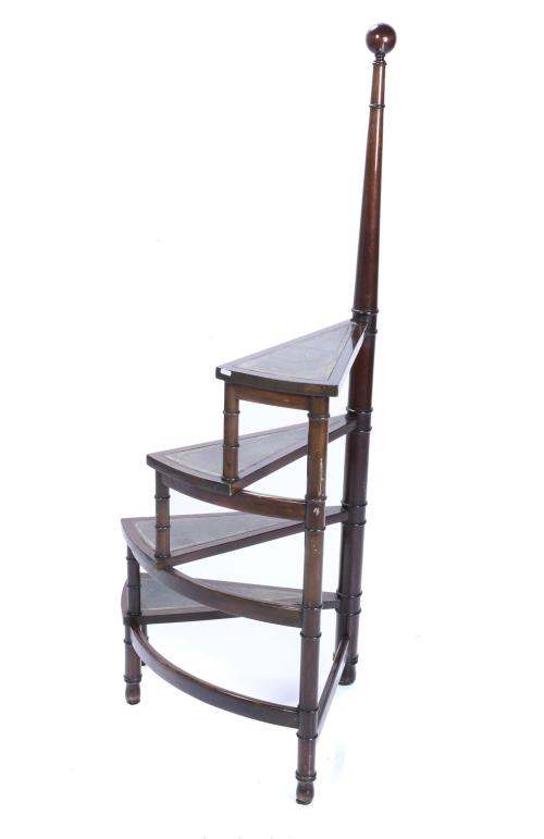 ENGLISH STYLE LIBRARY STAIRWAY, SECOND HALF 20TH CENTURY.