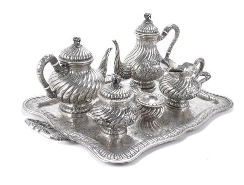 SPANISH TEA AND COFFEE SET IN SILVER, MID 20TH CENTURY.