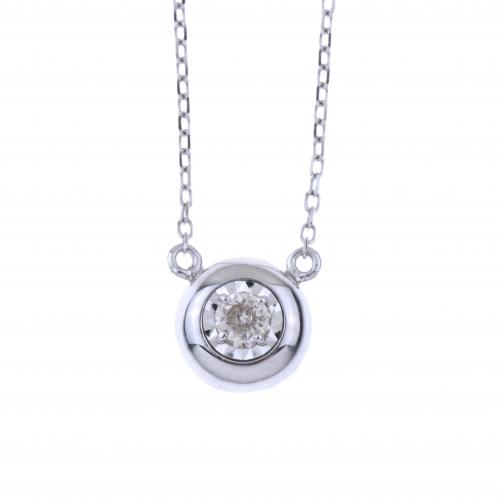 DIAMONDS PENDANT WITH CHAIN.