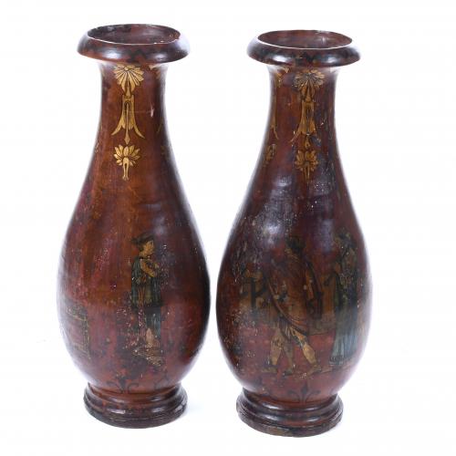 PAIR OF DECORATIVE VASES, CIRCA 1920-1930.