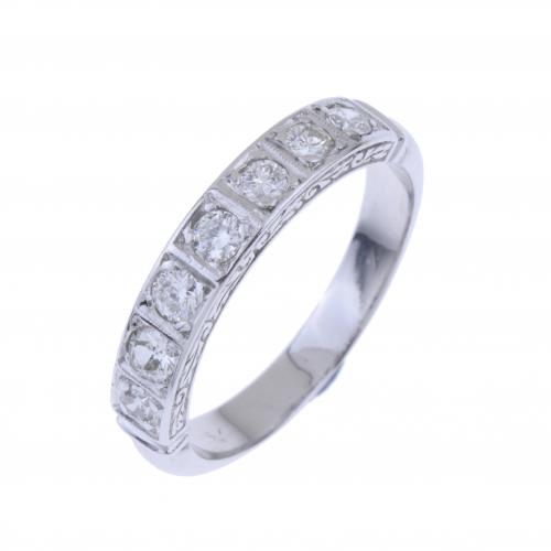 GOLD AND DIAMONDS ETERNITY RING.