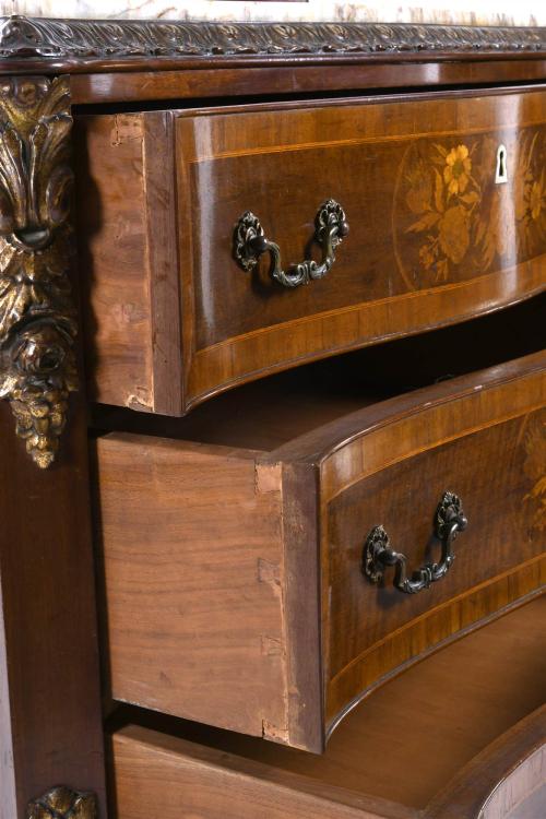 SPANISH CHEST OF DRAWERS WITH MIRROR, MID 20TH CENTURY.