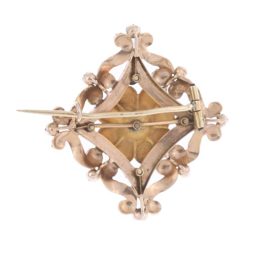 ALPHONSINE BROOCH IN GOLD AND DIAMONDS.