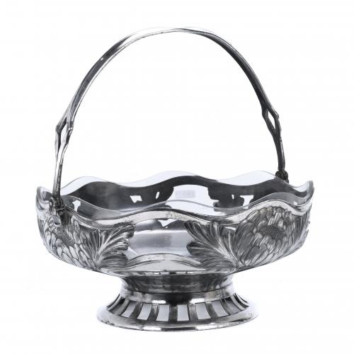 FRENCH ART NOUVEAU FRUIT CENTREPIECE, EARLY 20TH CENTURY.