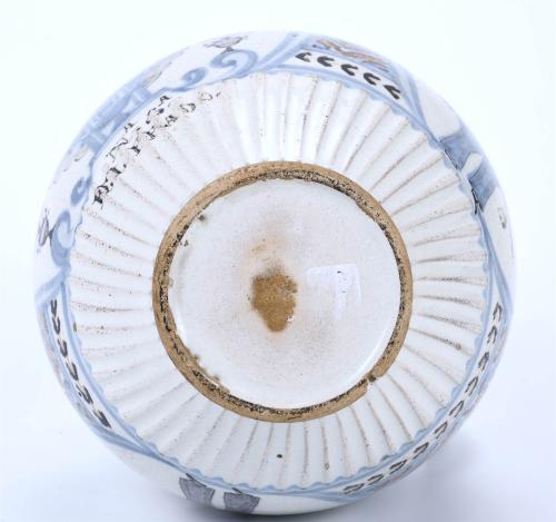BALL JUG FROM TALAVERA DE LA REINA, 19TH CENTURY.