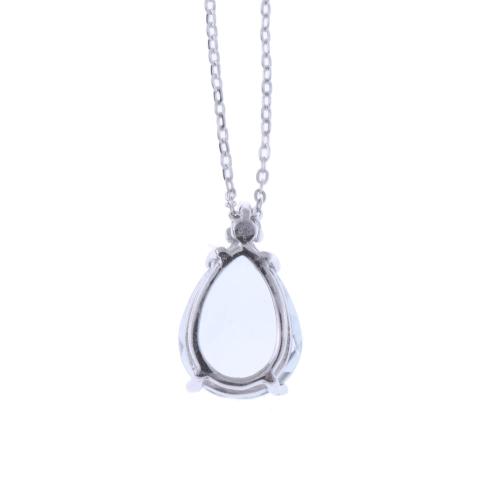COLLAR CON COLGANTE DE AGUAMARINA.