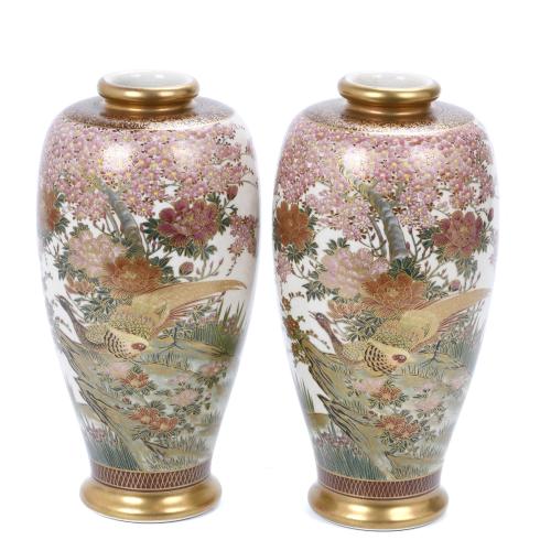 PAIR OF JAPANESE VASES, MID 20TH CENTURY.