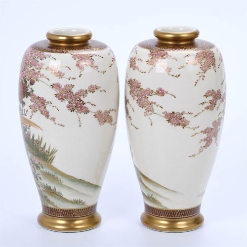 PAIR OF JAPANESE VASES, MID 20TH CENTURY.