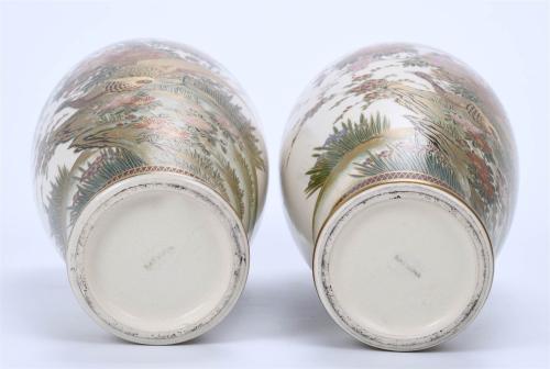 PAIR OF JAPANESE VASES, MID 20TH CENTURY.