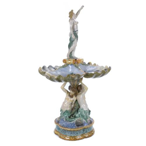 ITALIAN LARGE CENTREPIECE OR TABLE PLATTER, 19TH CENTURY.