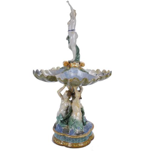 ITALIAN LARGE CENTREPIECE OR TABLE PLATTER, 19TH CENTURY.