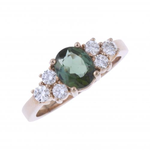 ROSE GOLD RING WITH TOURMALINE AND DIAMONDS.