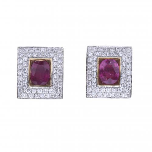 PENDIENTES CON DIAMANTES Y RUBÍES.