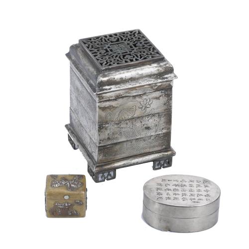 LOTE DE TRES CAJAS CHINAS, FIN. SIGLO XIX.