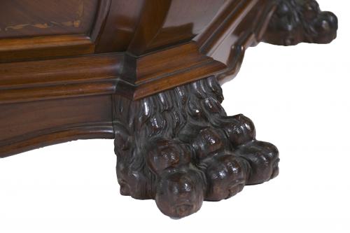 SPANISH DUTCH-STYLE CHEST OF DRAWERS, MID 20TH CENTURY.