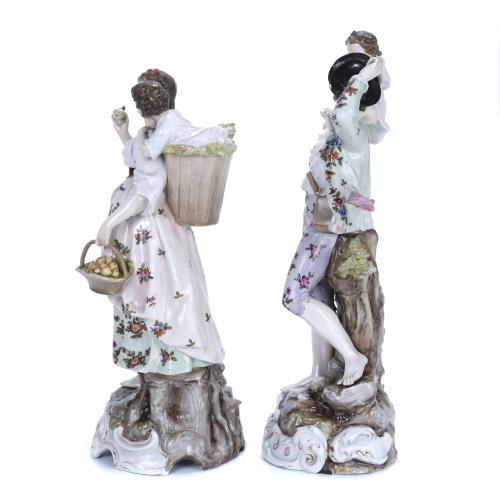 PAIR OF GERMAN FIGURES, LATE 19TH CENTURY-EARLY 20TH CENTUR