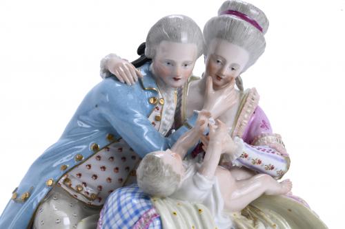 "FAMILY", GERMAN MEISSEN FIGURAL GROUP, 19TH CENTURY - FIRS