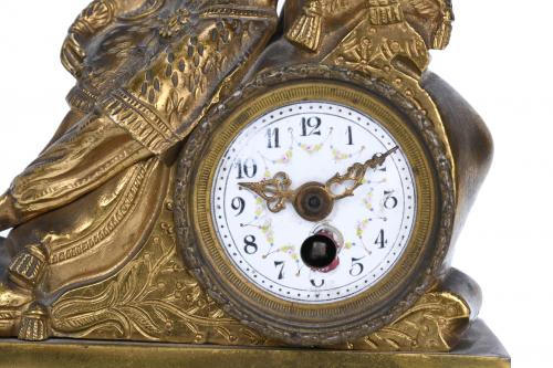 SMALL FRENCH TABLE CLOCK, LOUIS PHILIPPE STYLE, FIRST HALF 