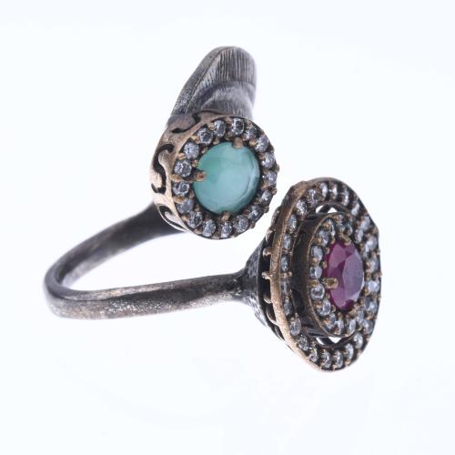 ORIGINAL RING WITH ZIRCONS AND NATURAL STONES.