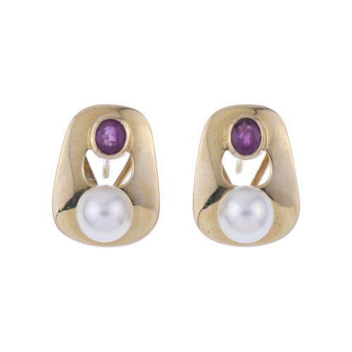 PEARL AND RUBY EARRINGS.