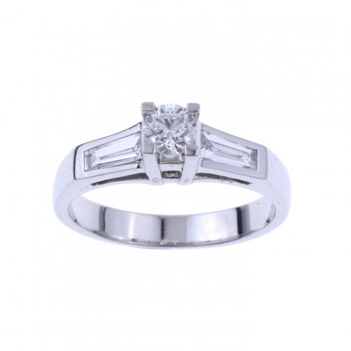 SORTIJA CON DIAMANTE.