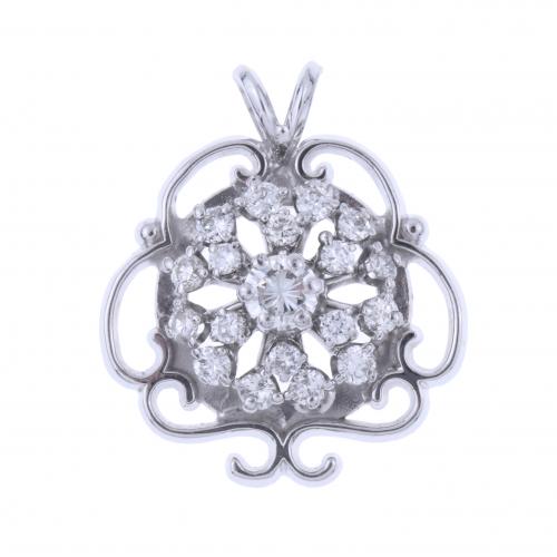 COLGANTE CON DIAMANTES.